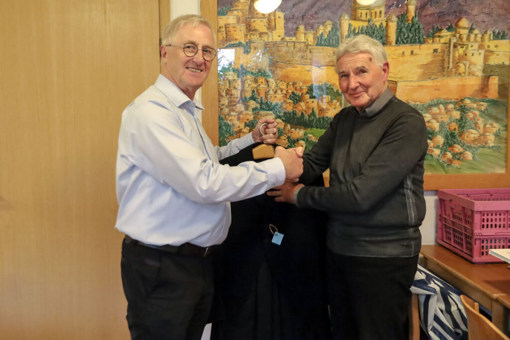 Wir geben ein wichtiges Ausstellungstück zurück an die Familie Wir geben ein wichtiges Ausstellungstück zurück an die Familie