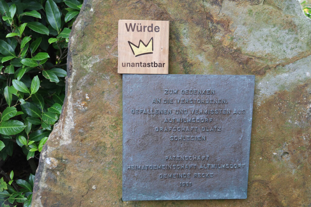 Die Würde des Menschen ist unantastbar Die Würde des Menschen ist unantastbar